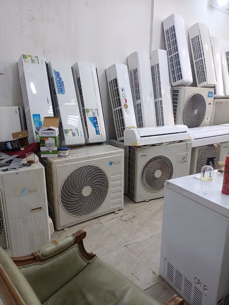 الصقر شراء الأثاث المستعمل