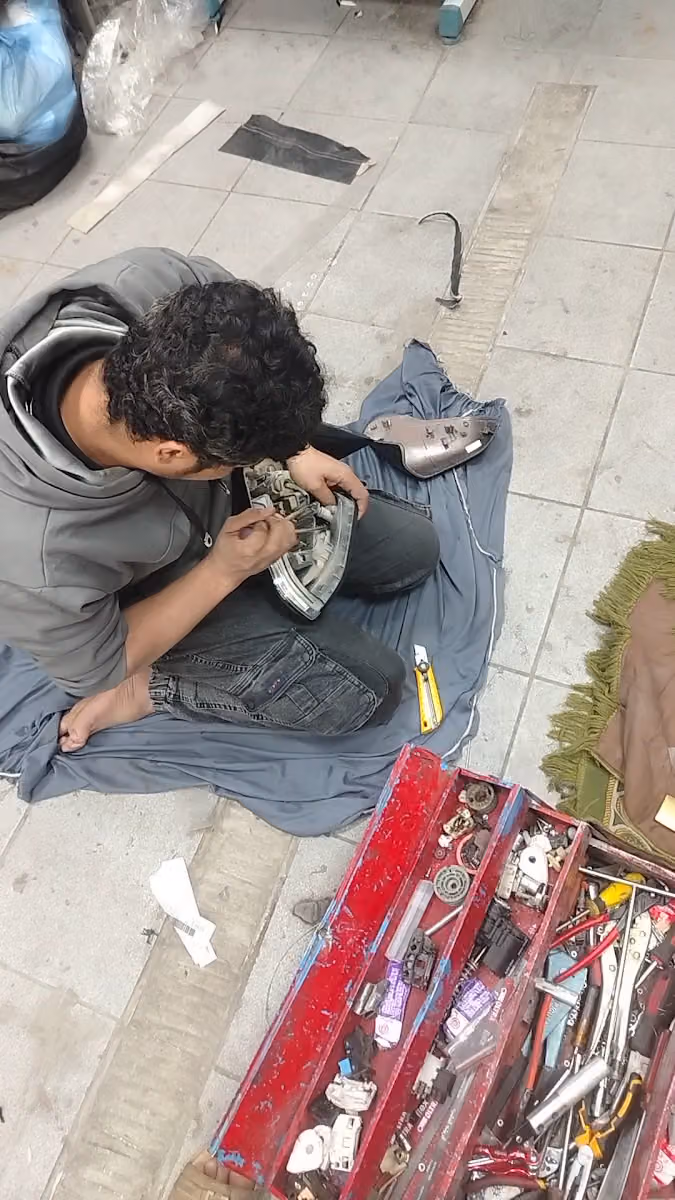 الوهيبي زجاج السيارات