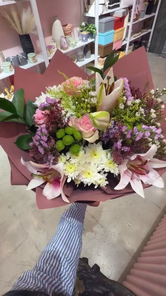 AMORIA Flowers & Gifts - اموريا ورد وهدايا