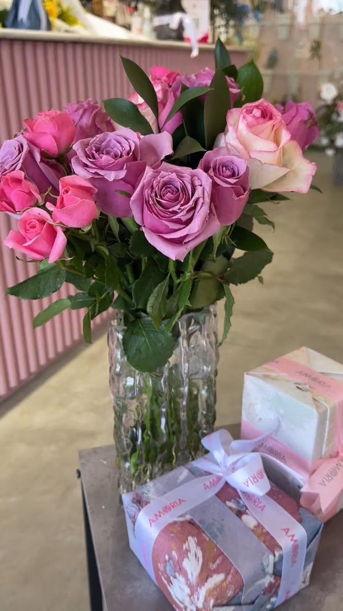 AMORIA Flowers & Gifts - اموريا ورد وهدايا