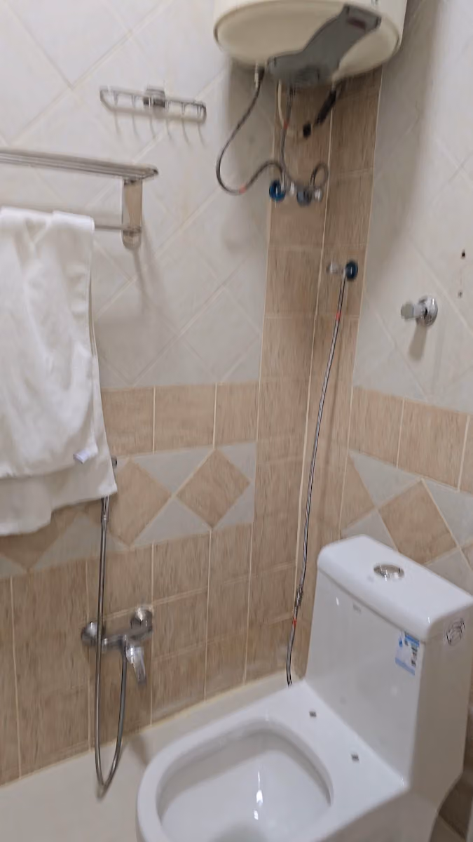 عنبر للوحدات السكنية للشقق المخدومة