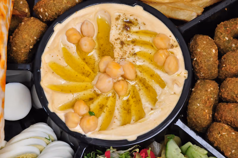 عم علي ( فلافل مثمرة سابقا)