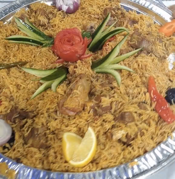 مطاعم مضغوط الربوة لتقديم الوجبات