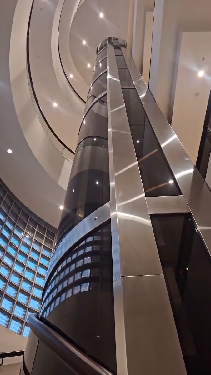 Arak Elevators - شركه اراك الرائده للمصاعد