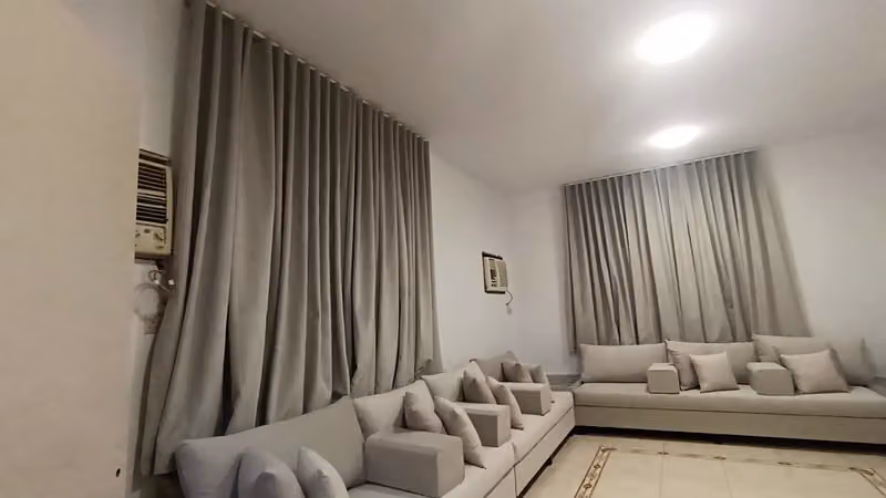 اريا للسجاد فرع سوق العرب
