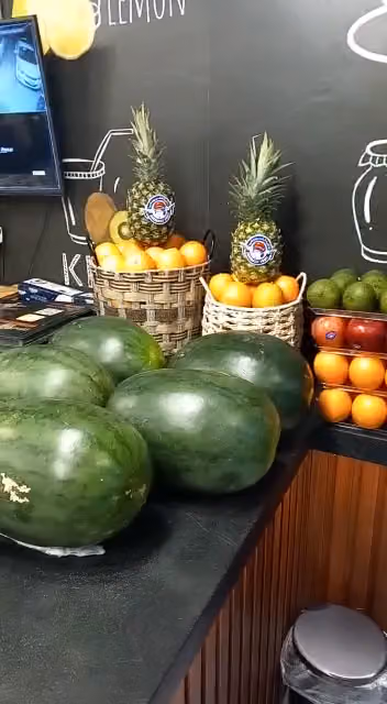 عصائر رشفة ابل العزيزية