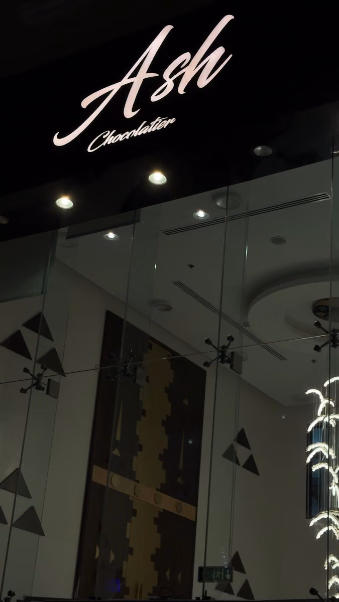 Ash chocolatier