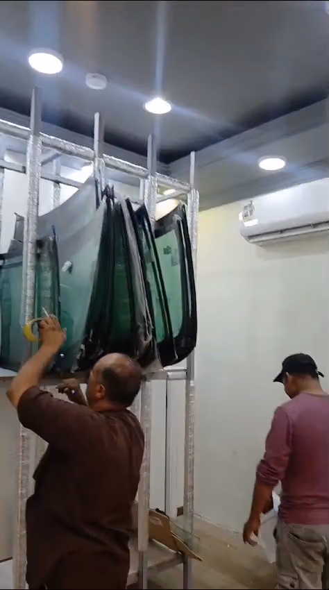 اصلاح وتركيب زجاج السيارات