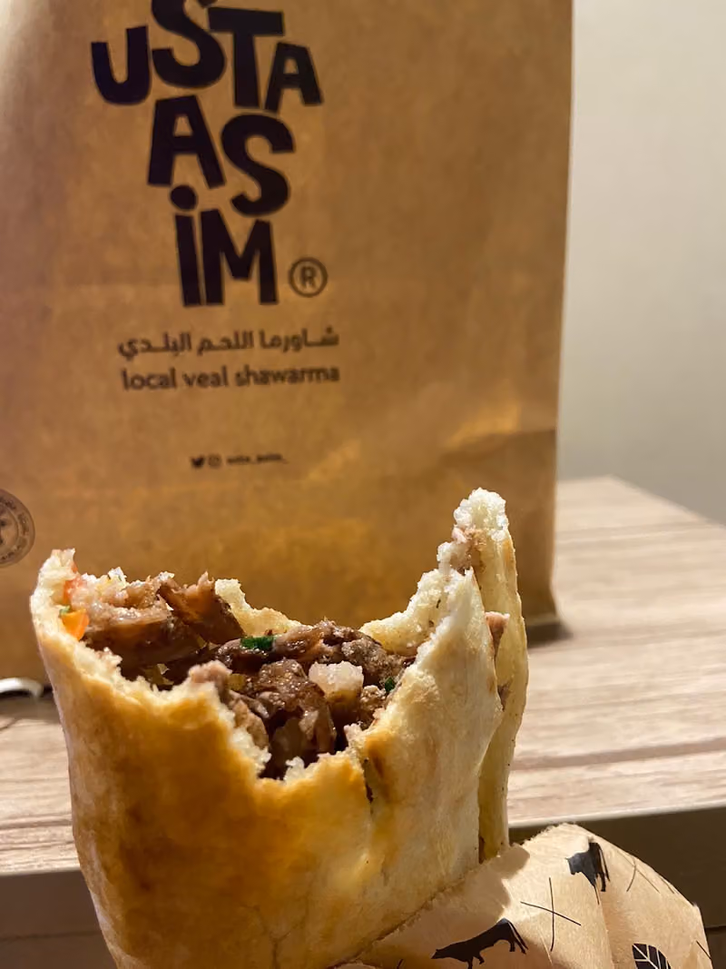 أسطا عاصم