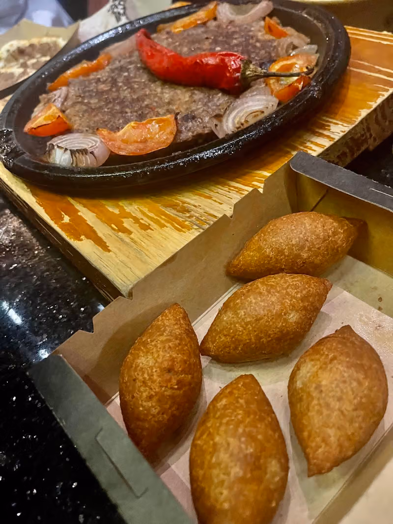أسطا عاصم