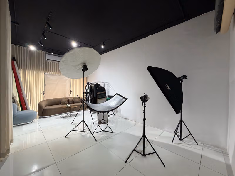 استديو إليجانت ميديا للتصوير الفوتوغرافي - Studio Elegant Media