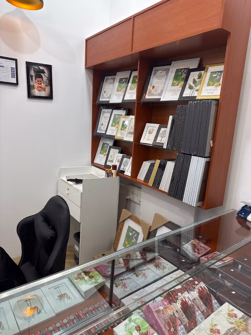 استوديو تصوير سماء العدسة للتصوير الفوتوغرافي فرع العقيق