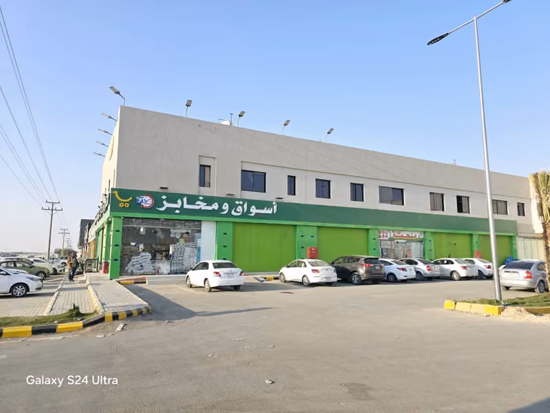 اسواق ومخابز ركن الواحة الشرقية فرع السوق الشعبي