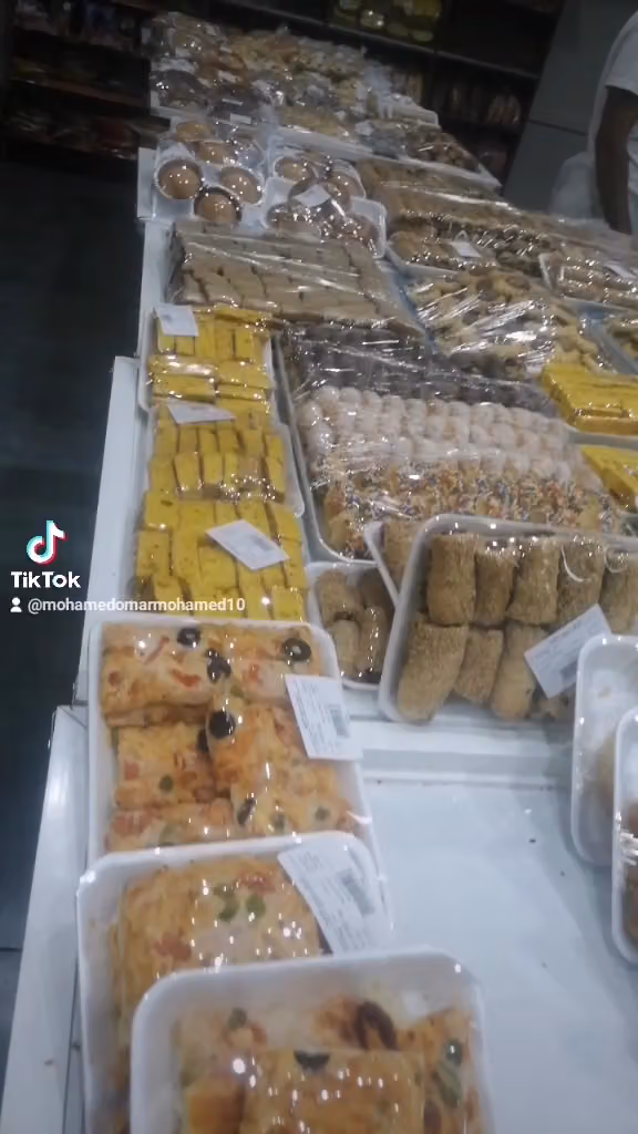 أسواق ومخابز صندوق الأغذية