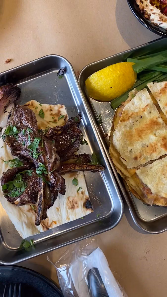 Asyakh Resturant