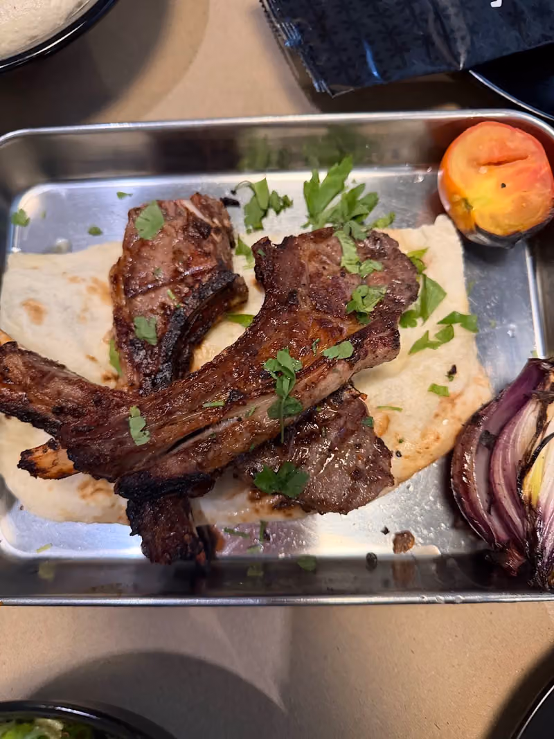 Asyakh Resturant