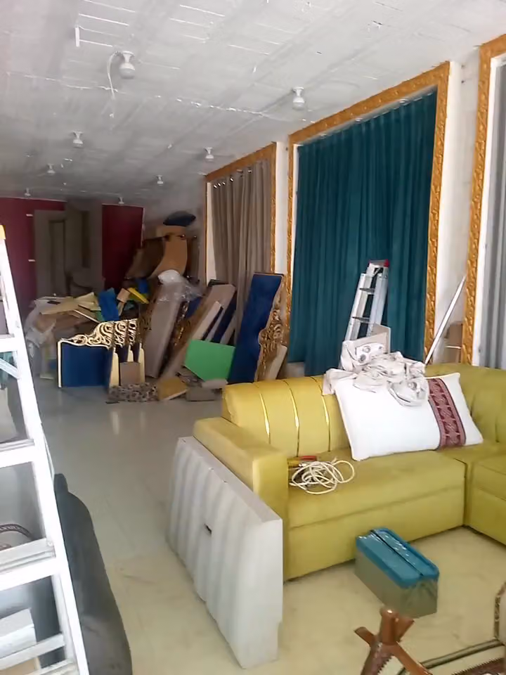 آثاث والمفروشات صافيه و قيان