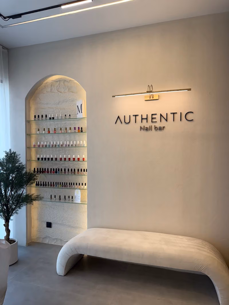 Authentic nail bar