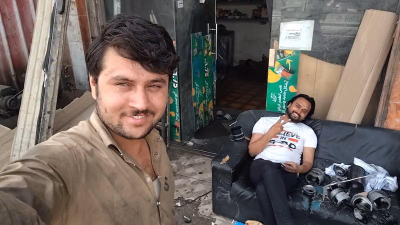 Auto mechanic technician workshop Raheel