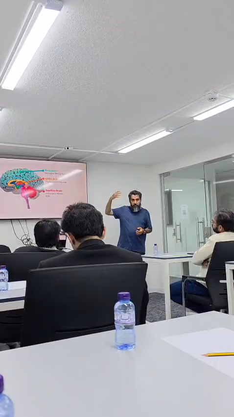 Averroes International Company شركة هجارس العالمية