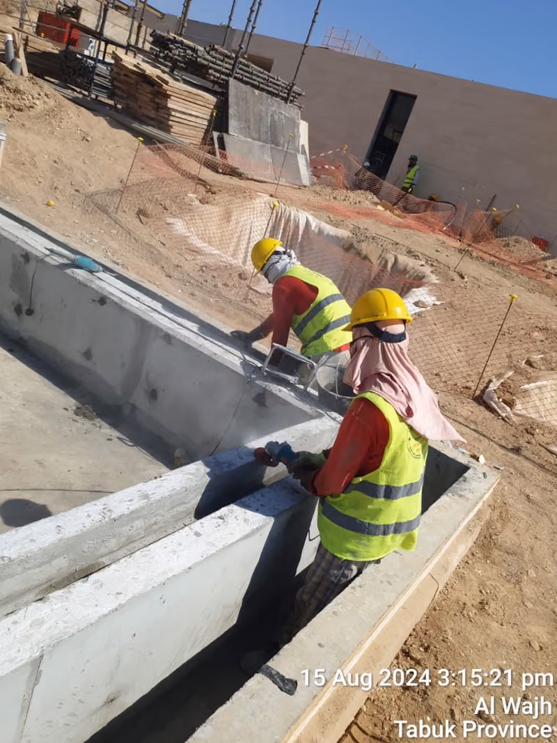عوازل شركة رأس الإنجاز للمقاولات- Ras Al Enjaz Contracting