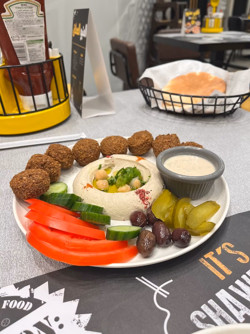 Operation Falafel, Tahlia Street