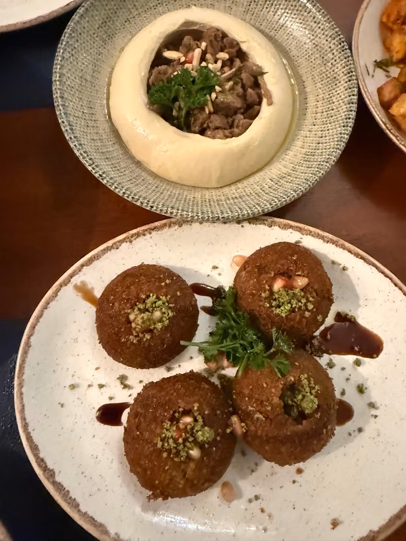 أوف وايت