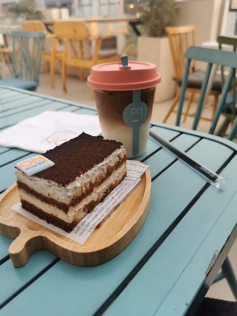 ON Snack Bar