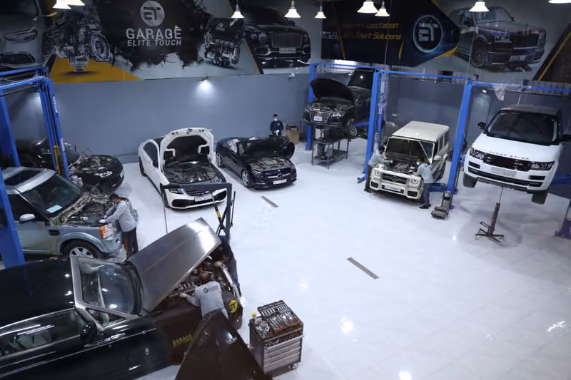 ET GARAGE