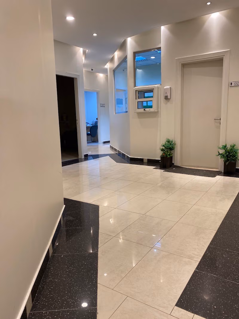 عيادات العناية بالأسنان