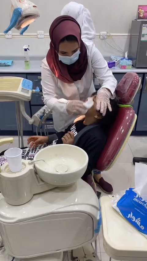 عيادات الفارابي لطب الأسنان مخرج ٢٨