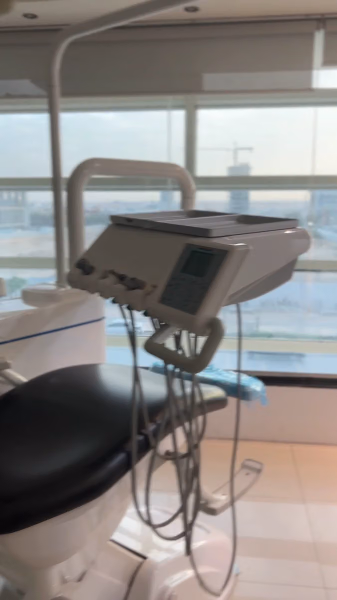عيادات بروز لطب الأسنان