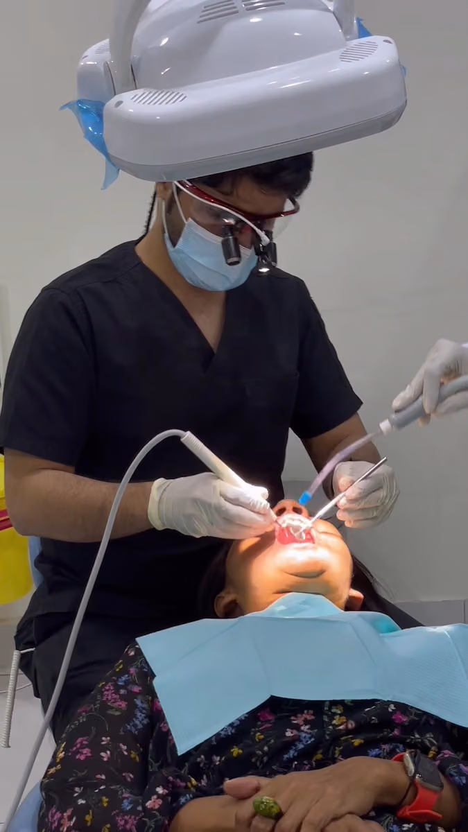 عيادات لوران لطب الأسنان