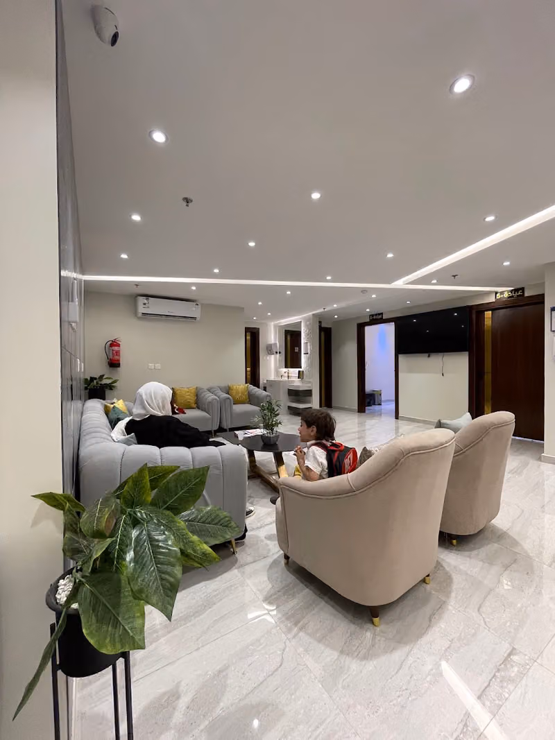 عيادات رويال الطبية