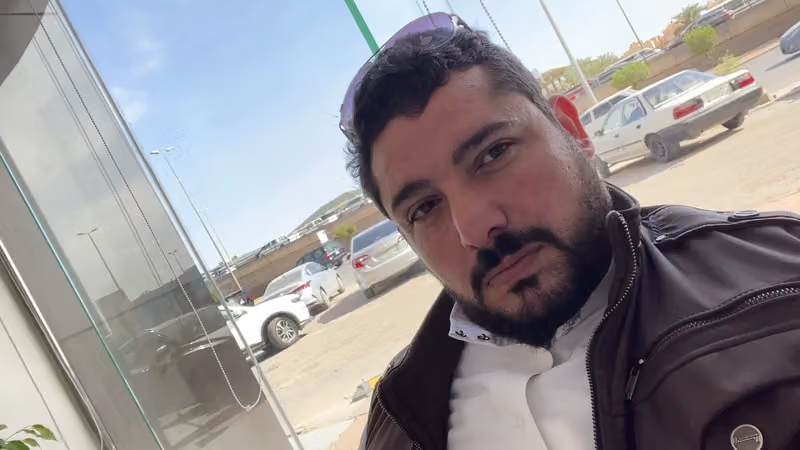 عيادة القمة التخصصي البيطرية | Top Vet Clinic