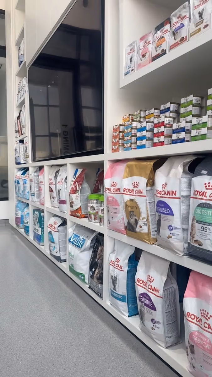 عيادة دكتور باوز البيطرية Dr Paws Veterinary Clinic