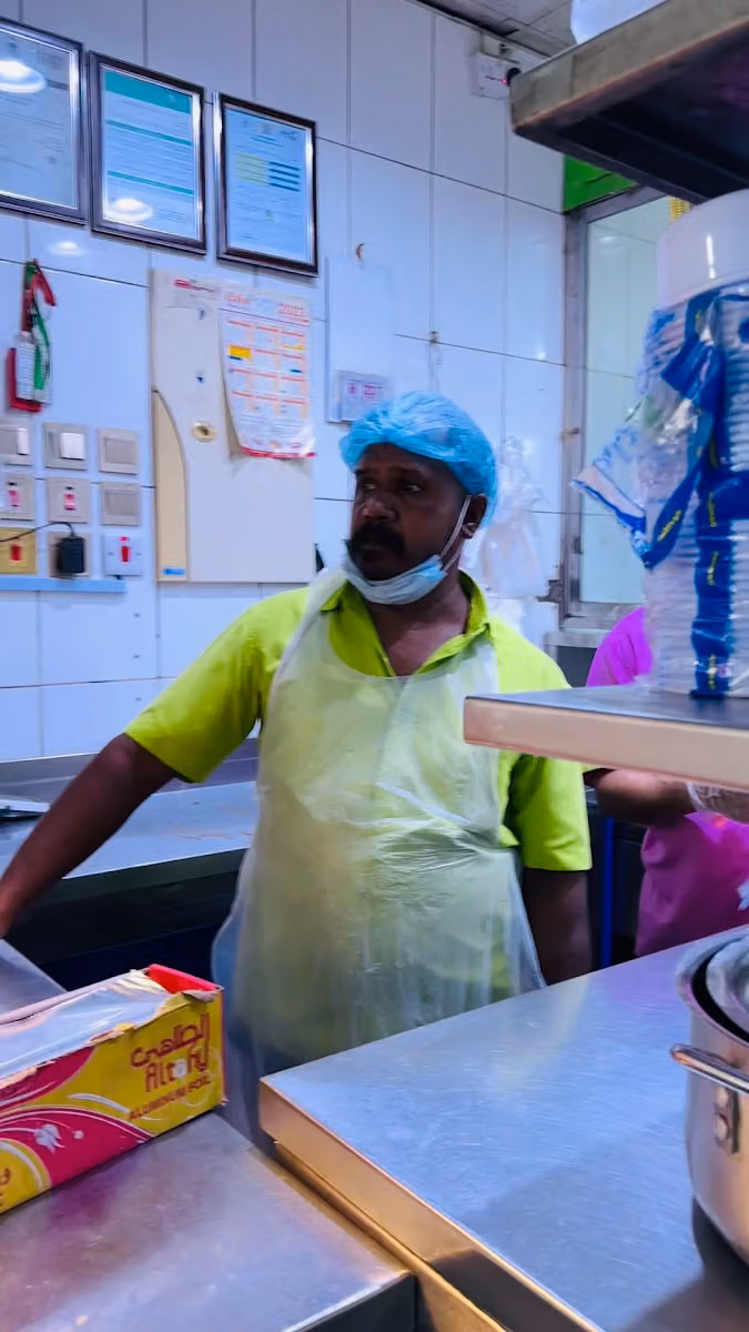 Bombay Restaurantബോംബെ/ഉസ്താദ്