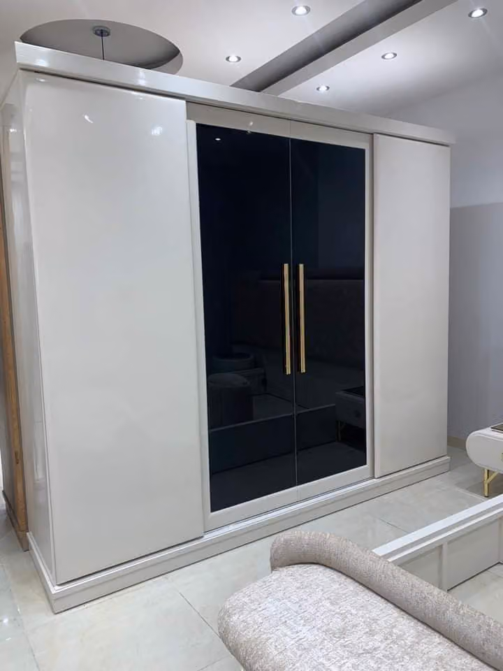 ايمن النجار
