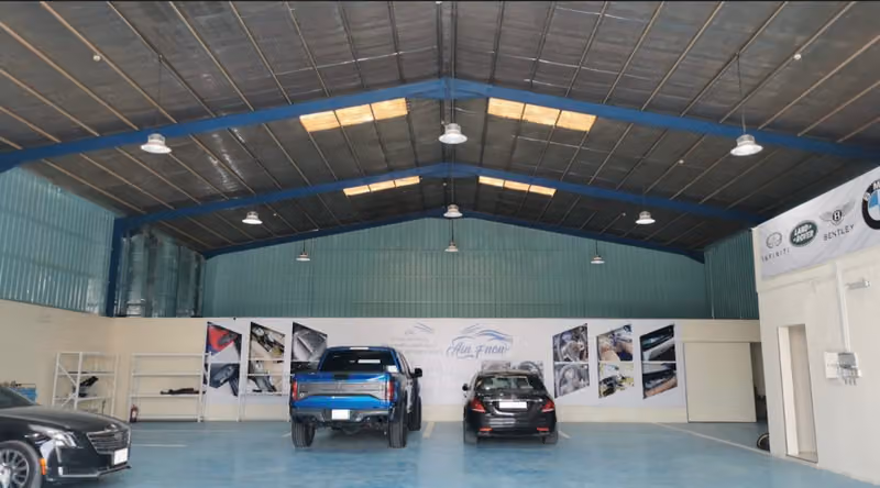 عين الفنون للتخشيب والتنجيد والكاربون فايبر