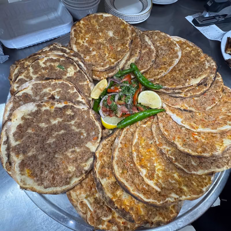 عيون القصر للمشويات