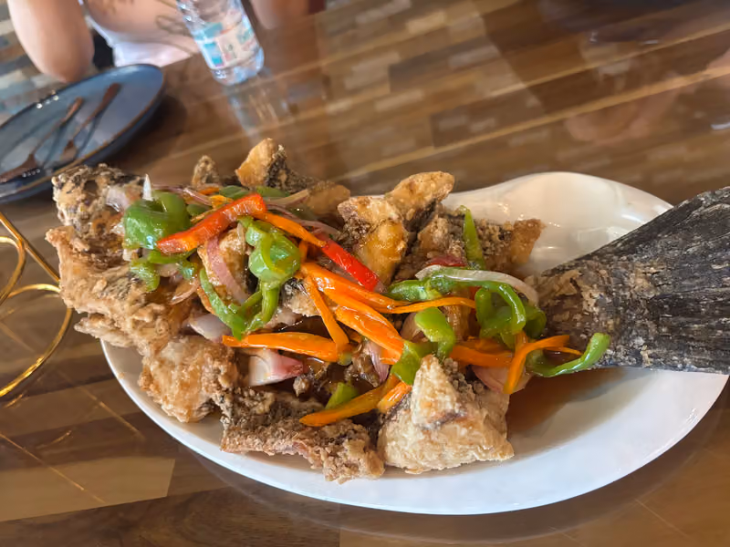 Azian Hauz Restaurant for Thai & Filipino Food
