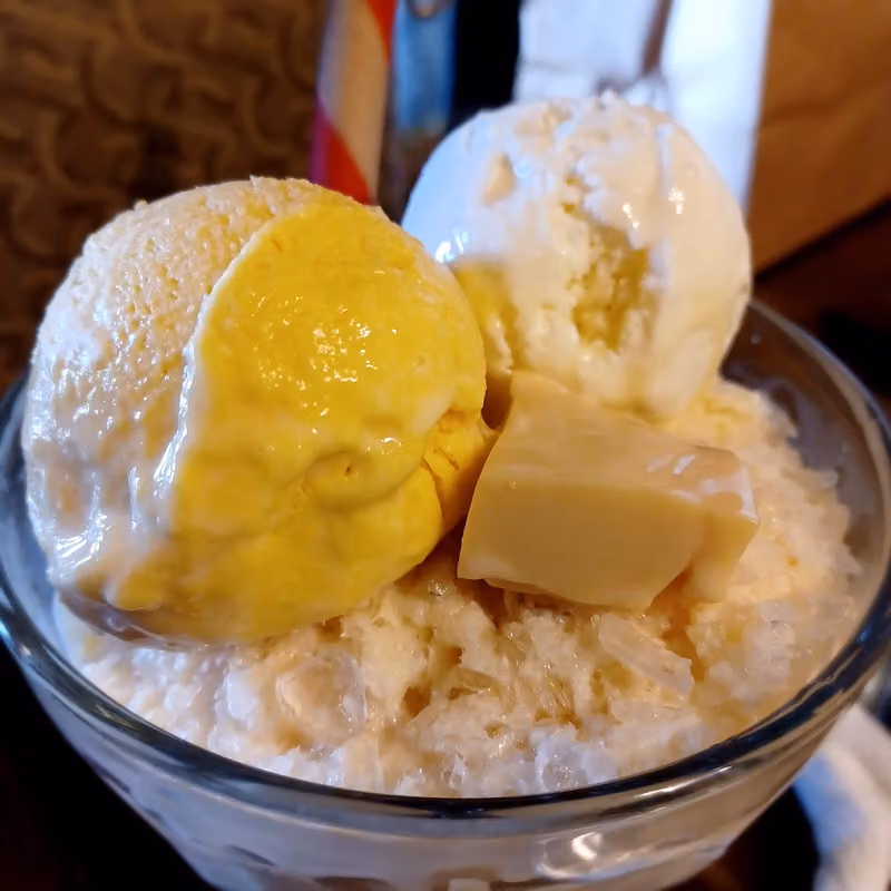 Azian Hauz Restaurant for Thai & Filipino Food