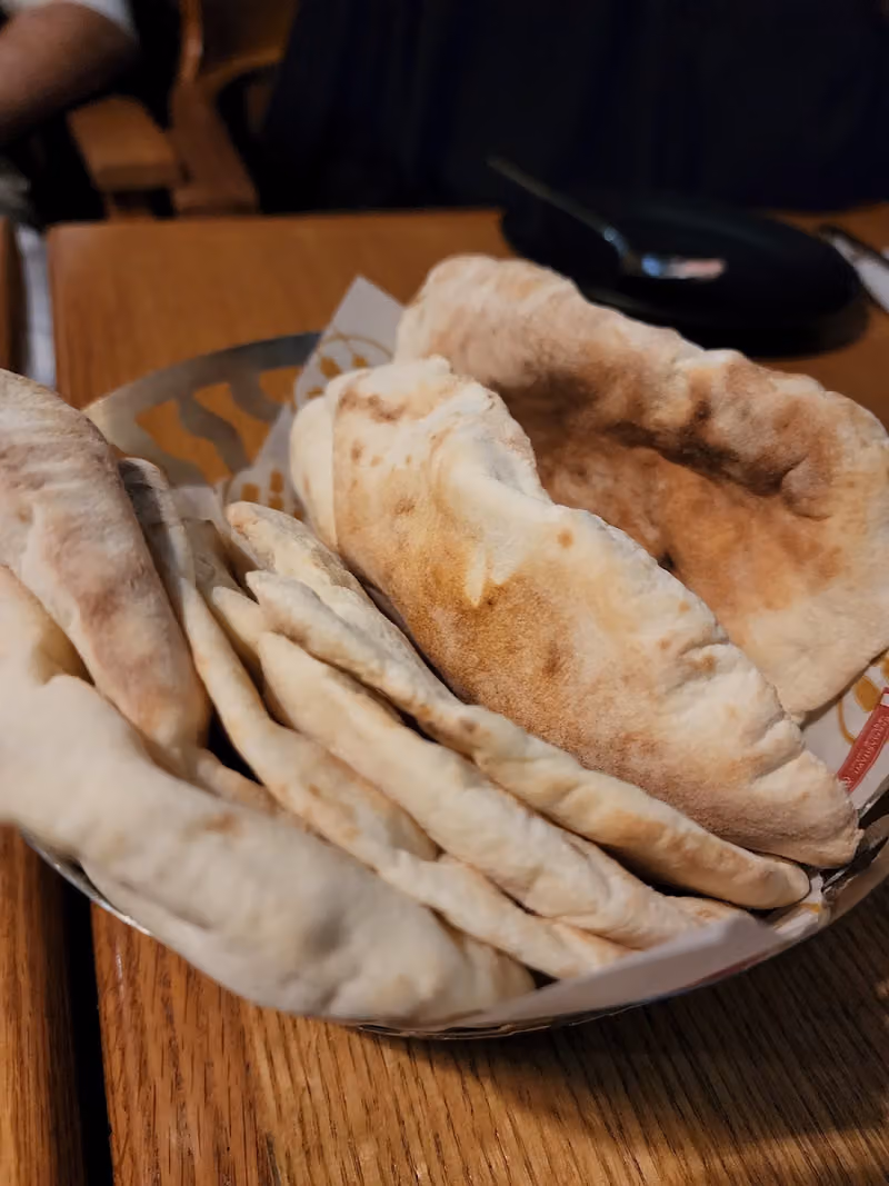 مطعم باب مشوي