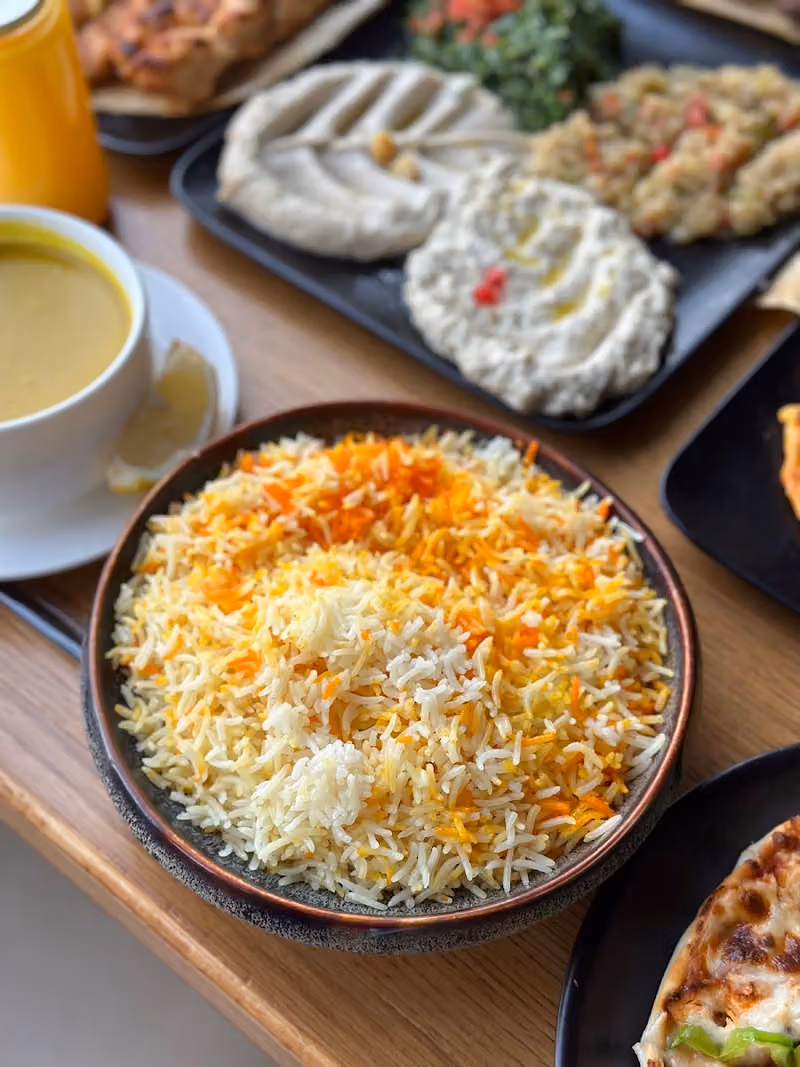 مطعم باب مشوي