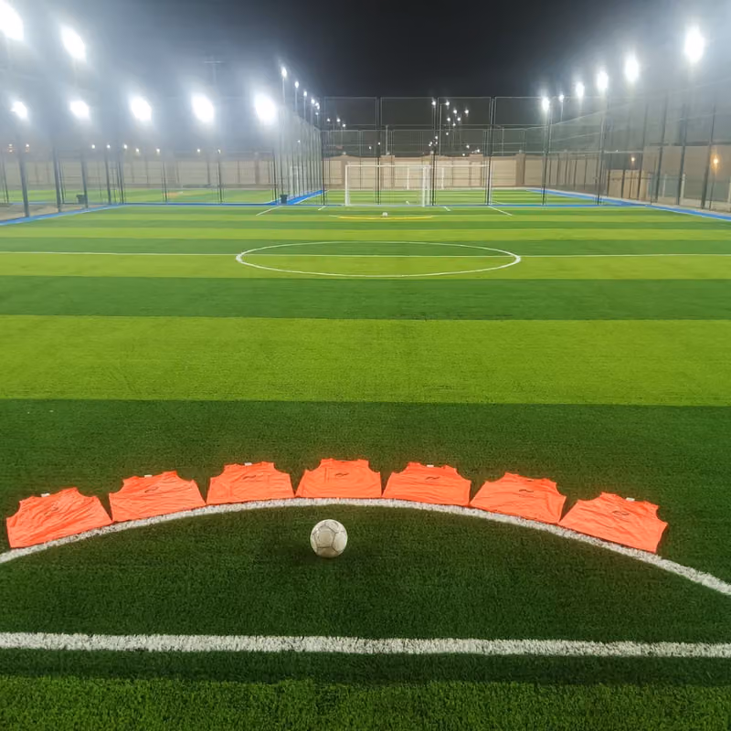 بادل و ملاعب ون تو كلية الاتصالات حي المرسلات