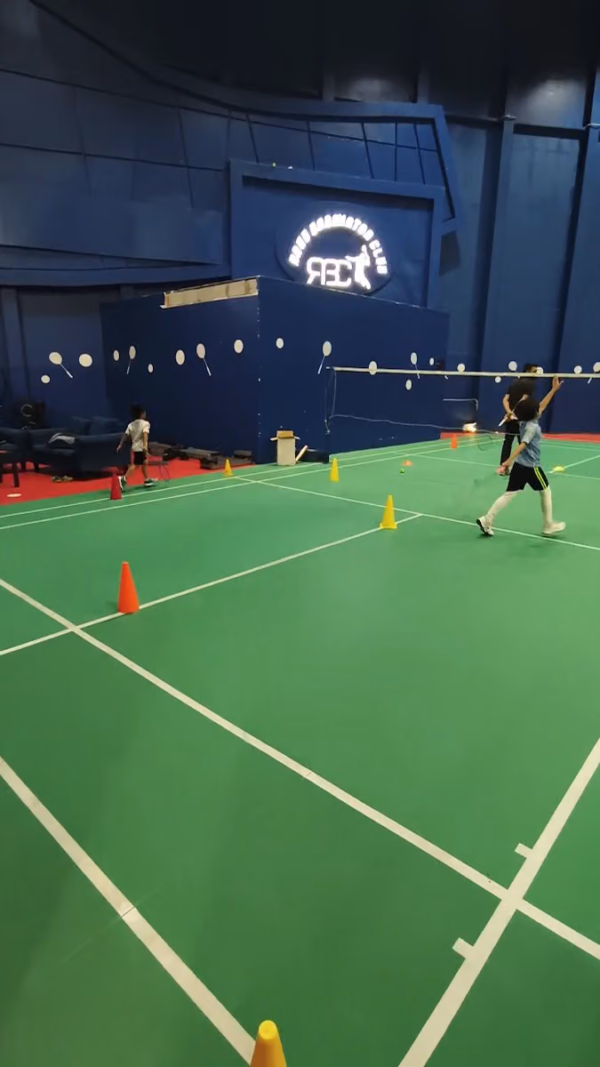 Badminton Academy - RAED PRO COURT