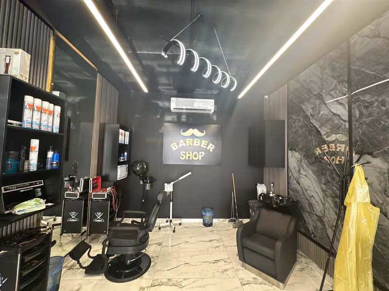 BARBER SHOP