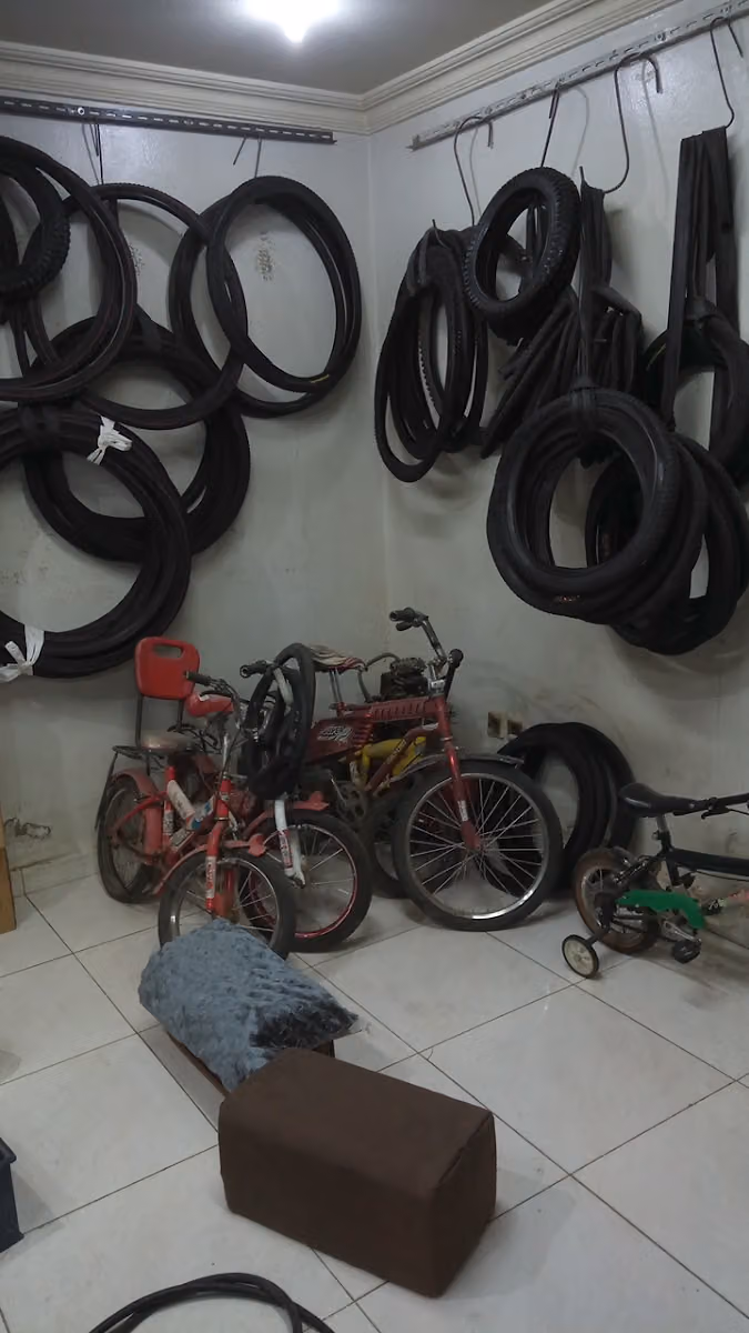 barren's cycles repairing shop