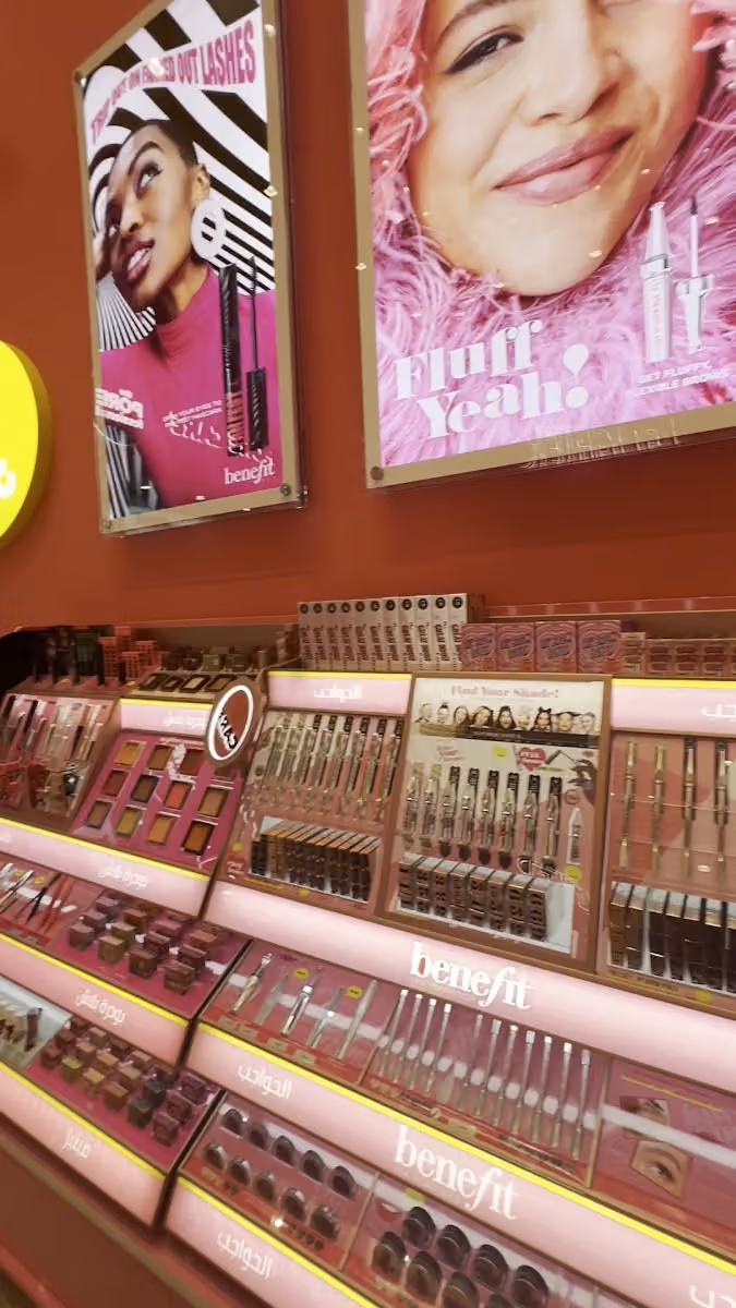 Benefit Cosmetics Boutique & Brow Bar Lounge