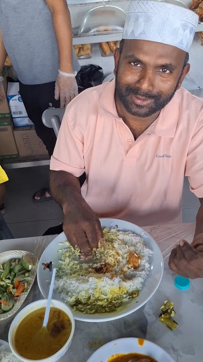 Bhuiyan Restaurant ভূঁইয়া রেস্টুরেন্ট
